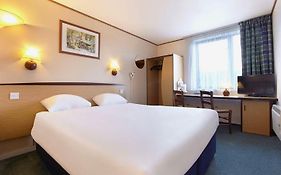 The Beacon Hotel, Cardiff, Part Of The Ag Collection